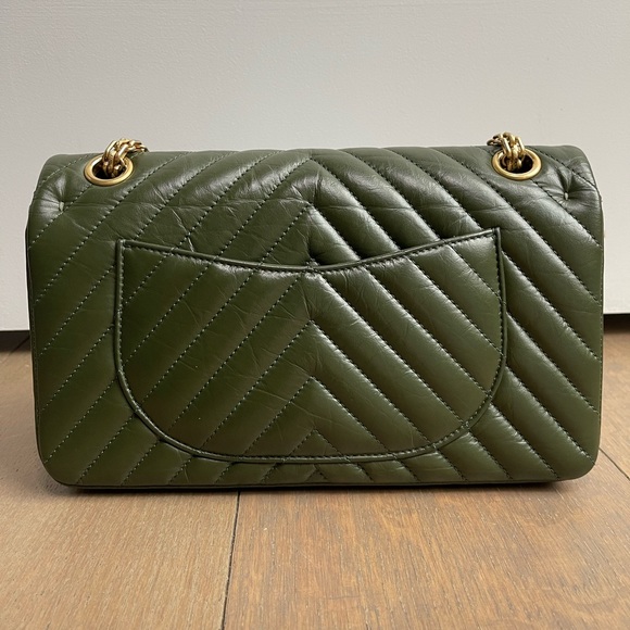 Chanel reissue 2.55 classic flap bag - Picture 7 of 10